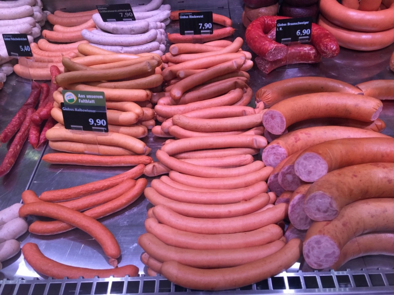 vitrine-ANDON-min_sausages_meat_butchery-1069321